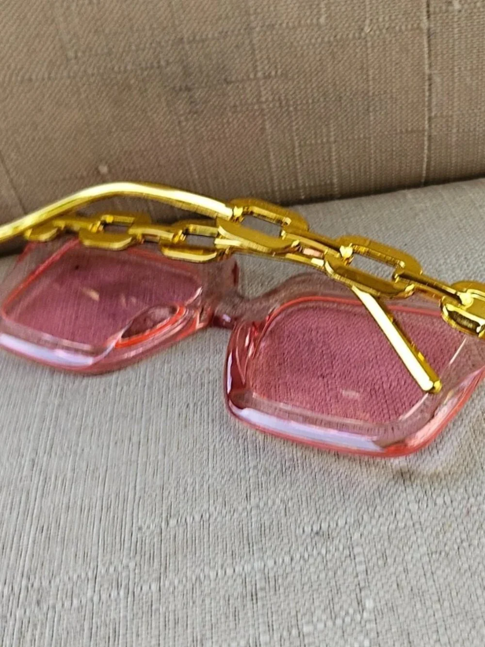Fashion Women Sunglasses Gold Tone Arms Pink Frame Eyewear Fashion Shades